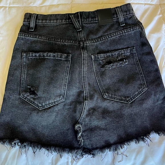 WE THE FREE Black Denim Skirt Destroyed size 25 - Picture 2 of 4